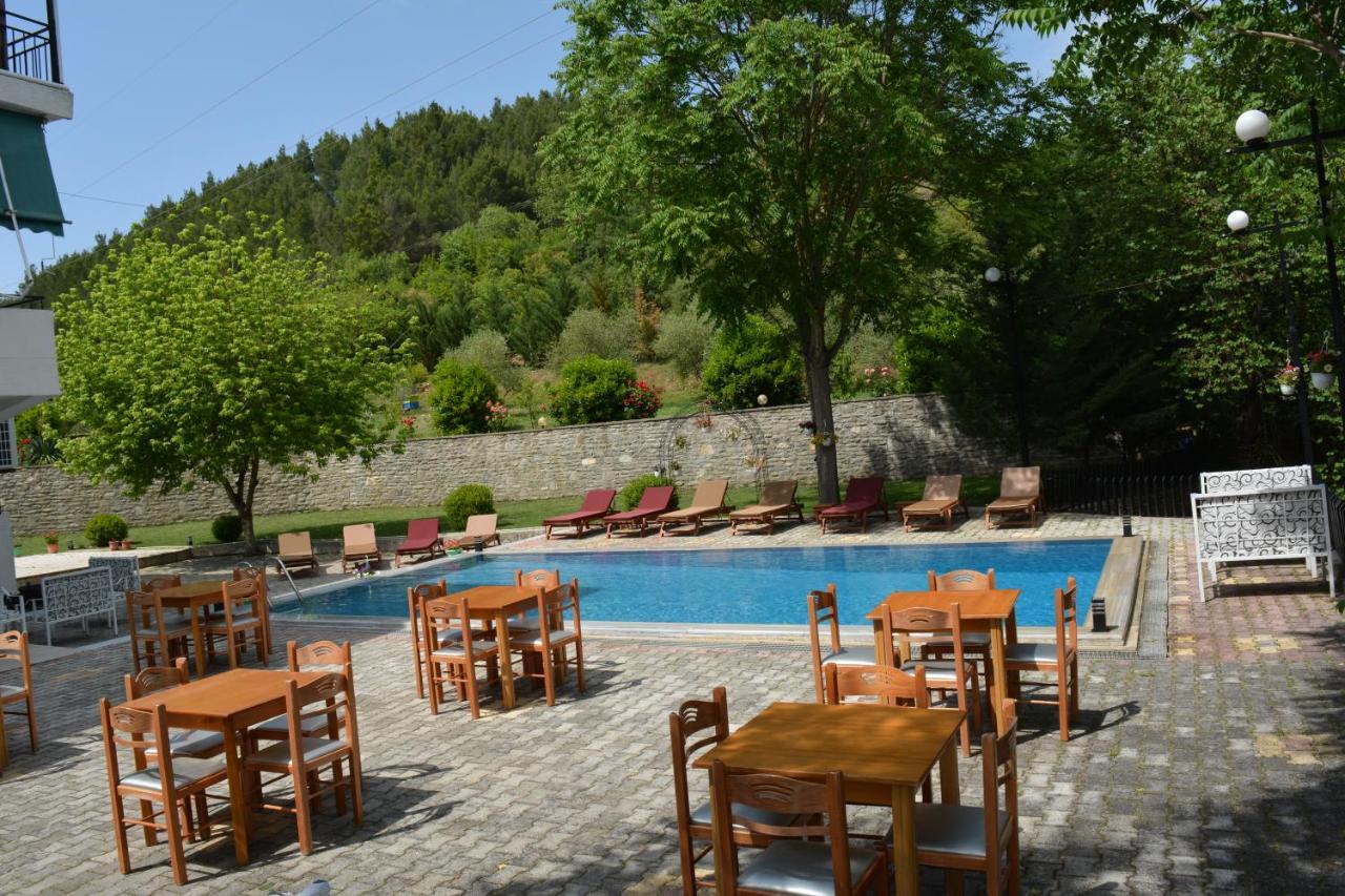 Përmet Hotel Aroma מראה חיצוני תמונה