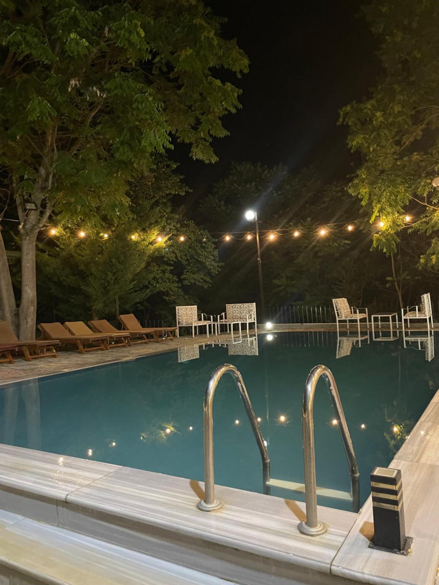 Përmet Hotel Aroma מראה חיצוני תמונה
