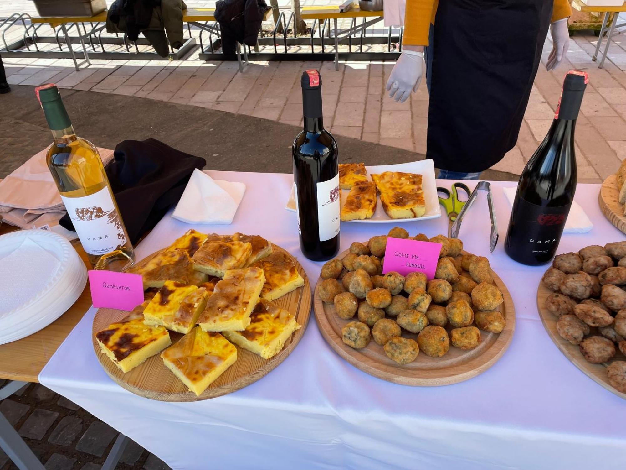 Përmet Hotel Aroma מראה חיצוני תמונה