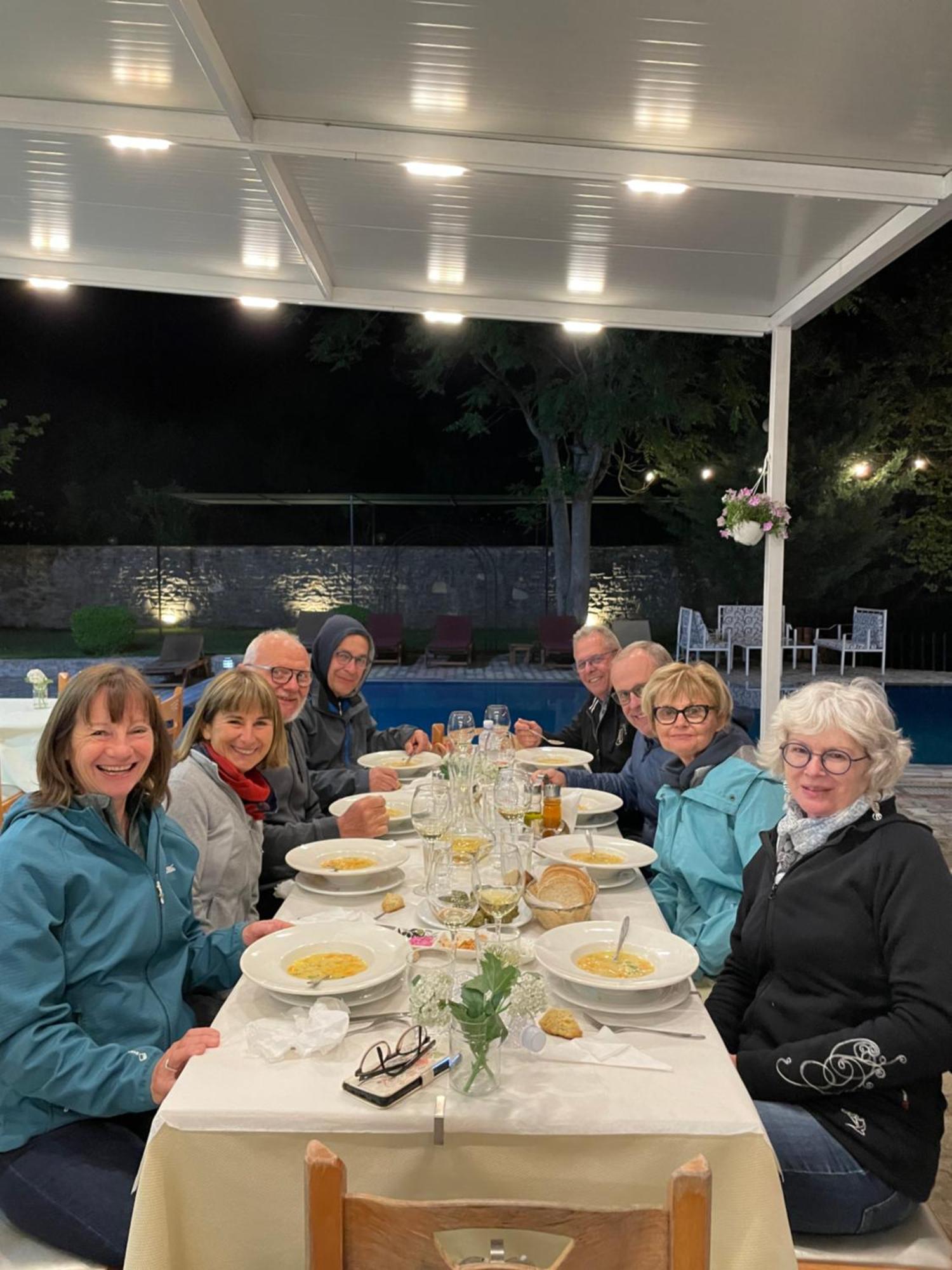 Përmet Hotel Aroma מראה חיצוני תמונה